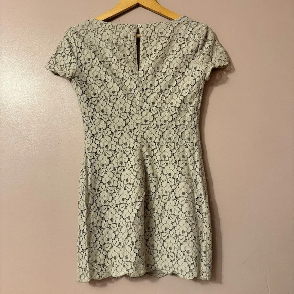 Aritzia Talula  Lace Mini Dress Size XS - Picture 8 of 8